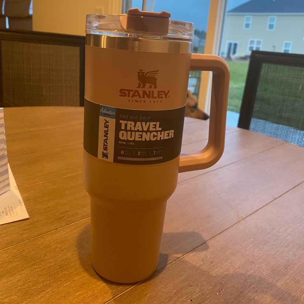 Stanley adventure quencher